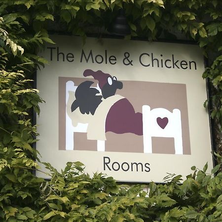 The Mole And Chicken Hotel Long Crendon Exterior photo